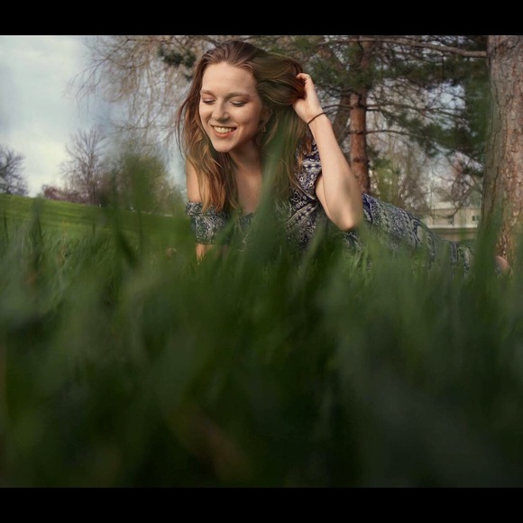 Meet your Posher, Alexis - Picture 1 of 1